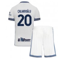 Inter Milan Hakan Calhanoglu #20 Koszulka Wyjazdowa dzieci 2024-25 Krótki Rękaw (+ krótkie spodenki)